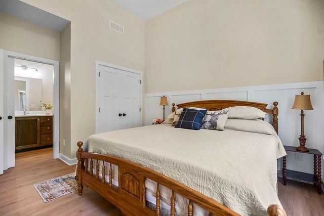 38 S Lakeside Circle, Linn Valley, KS 66040