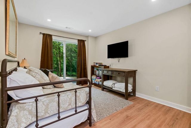 38 S Lakeside Circle, Linn Valley, KS 66040