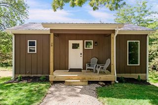 38 S Lakeside Circle, Linn Valley, KS 66040