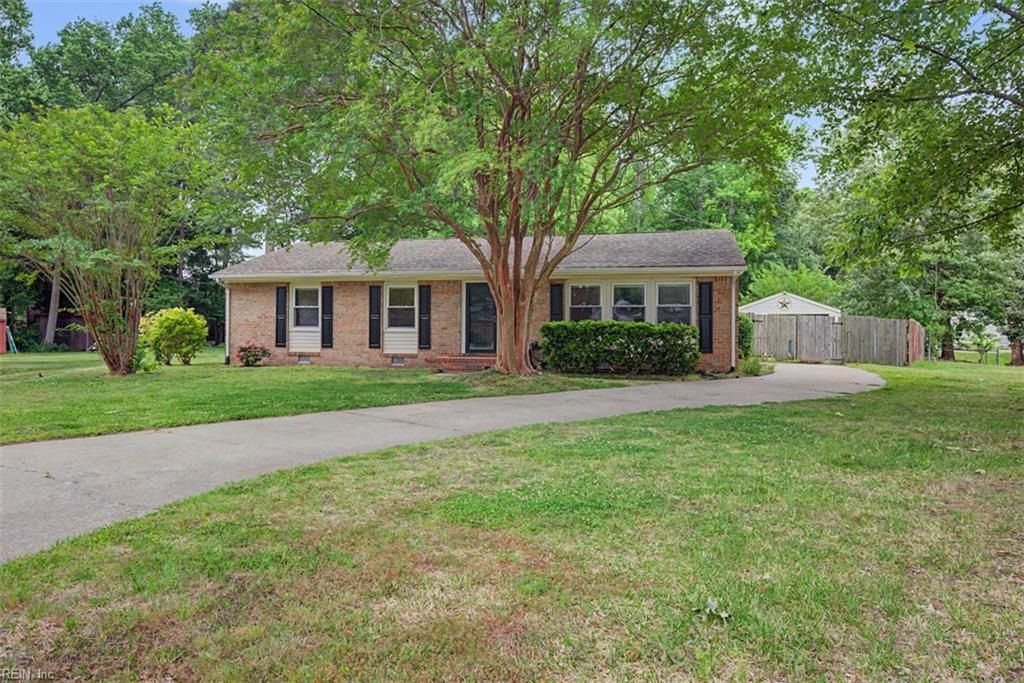 4925 Vico DR, Chesapeake, VA 23321