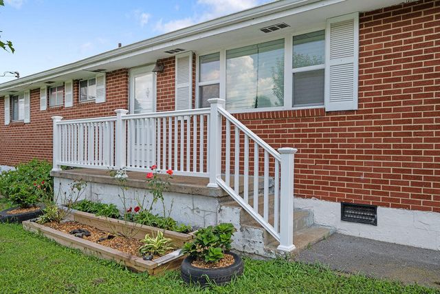 84 Elaine Circle, Fort Oglethorpe, GA 30742