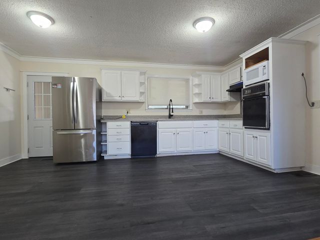 84 Elaine Circle, Fort Oglethorpe, GA 30742