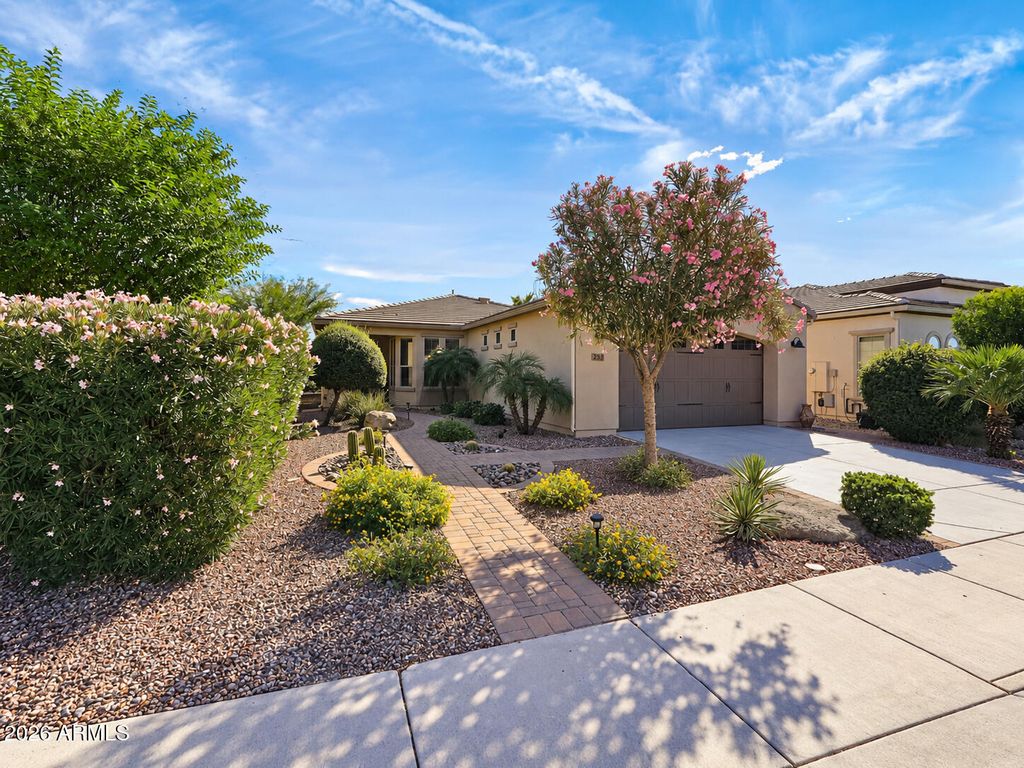 253 E ALCATARA Avenue, Queen Creek, AZ 85140 — photo 2