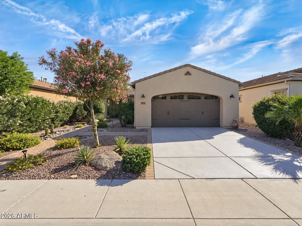253 E ALCATARA Avenue, Queen Creek, AZ 85140 — photo 3