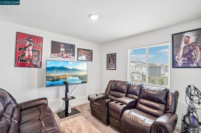 6828 Oakum Way, Stockton, CA 95219