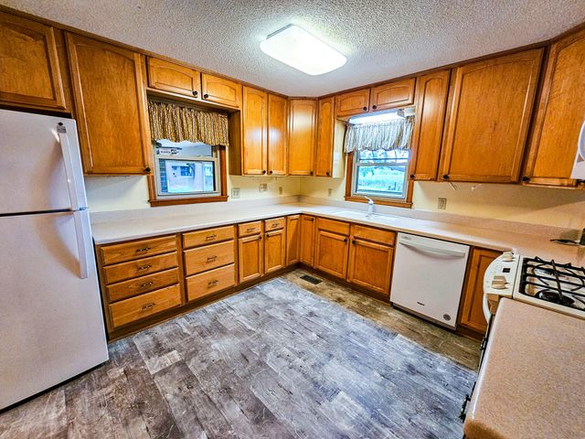192 Lazy Bee Lane, Green Pond, SC 29446