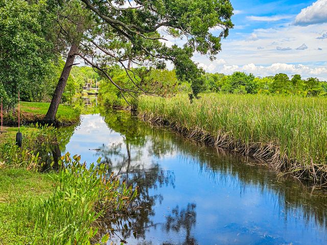 192 Lazy Bee Lane, Green Pond, SC 29446