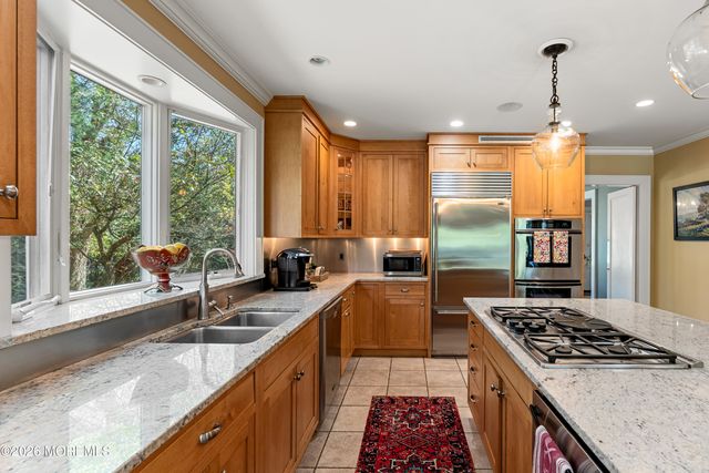 22 Ridge Road, Rumson, NJ 07760
