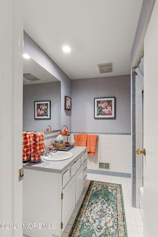 22 Ridge Road, Rumson, NJ 07760