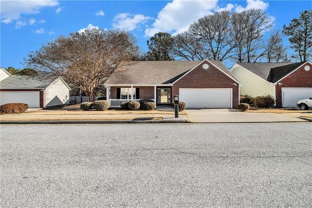 741 Jacoby Drive, Loganville, GA 30052