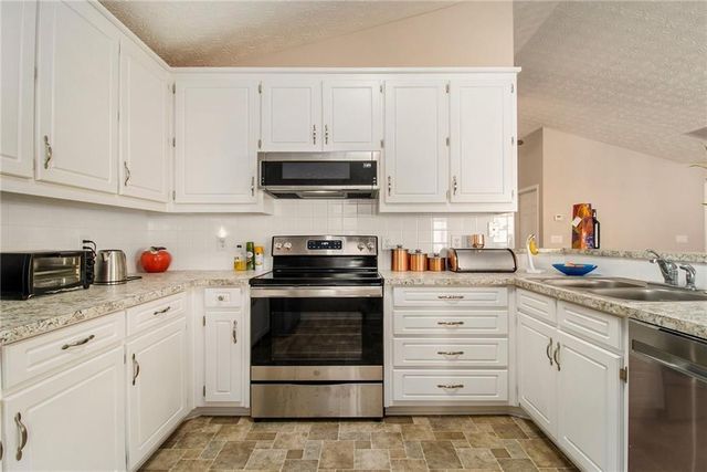 741 Jacoby Drive, Loganville, GA 30052