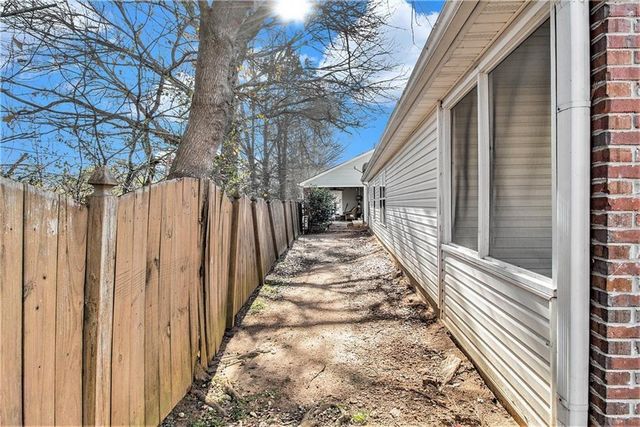 741 Jacoby Drive, Loganville, GA 30052