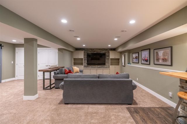 10543 Lakeshore Drive, West Olive, MI 49460