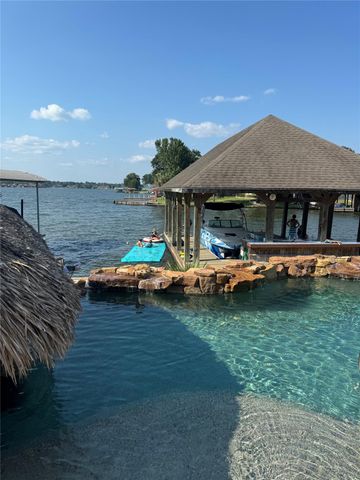 14024 Shoreline Drive, Willis, TX 77318