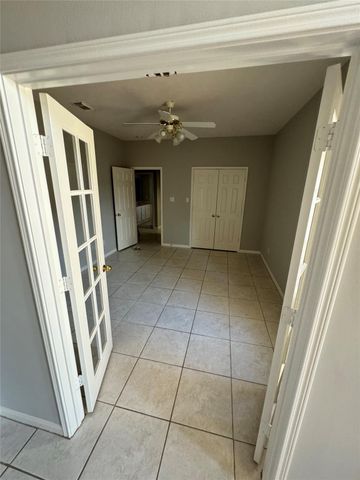 14024 Shoreline Drive, Willis, TX 77318