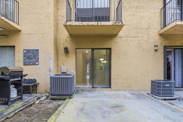 6850 NW 173rd Dr 103, Hialeah, FL 33015