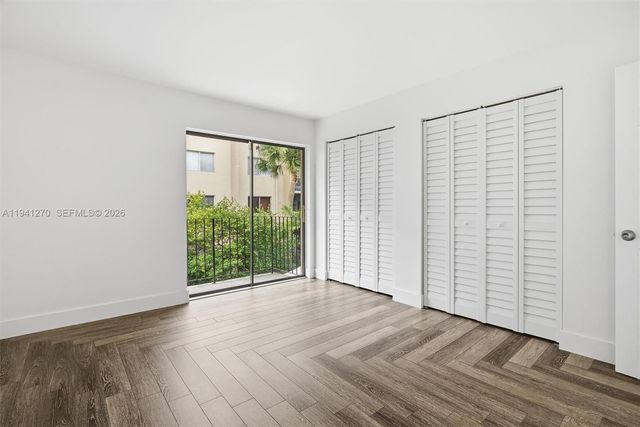 6850 NW 173rd Dr 103, Hialeah, FL 33015