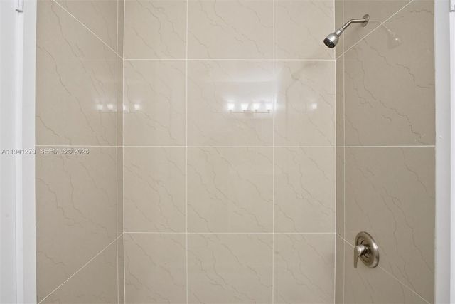 6850 NW 173rd Dr 103, Hialeah, FL 33015