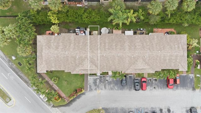 6850 NW 173rd Dr 103, Hialeah, FL 33015