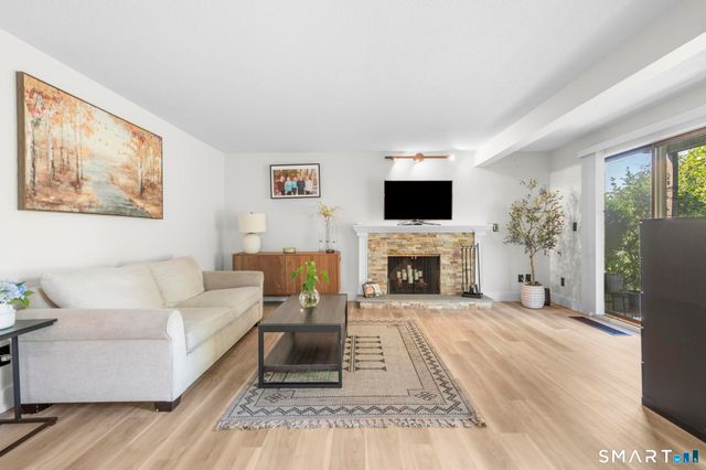 38 Heritage Village A, Southbury, CT 06488
