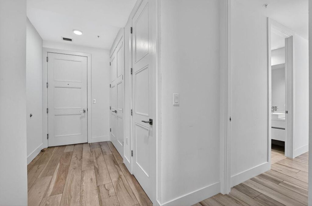 Image 61 of property listing at 155 E Boca Raton Road 1014, Boca Raton, FL 33432