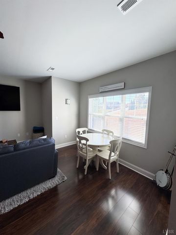 1225 Commonwealth Circle, Forest, VA 24551