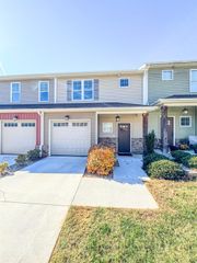 1225 Commonwealth Circle, Forest, VA 24551