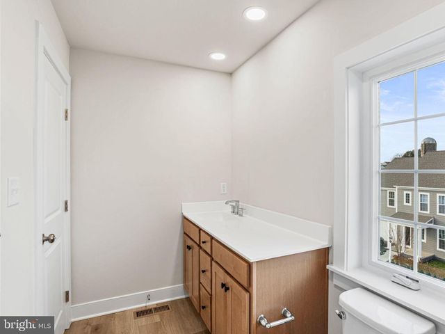 1 SAGE ST, Carlisle, PA 17015