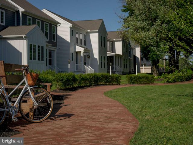 1 SAGE ST, Carlisle, PA 17015