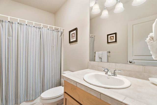 11130 Village Loop, Redmond, OR 97756