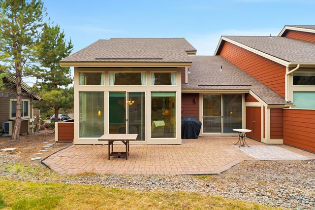 11130 Village Loop, Redmond, OR 97756