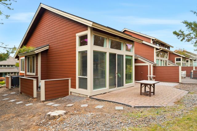 11130 Village Loop, Redmond, OR 97756