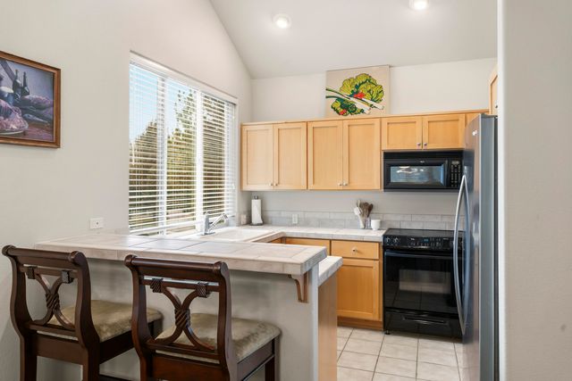 11130 Village Loop, Redmond, OR 97756