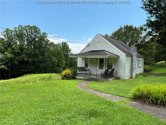 609 Rockcrest Drive, South Charleston, WV 25309