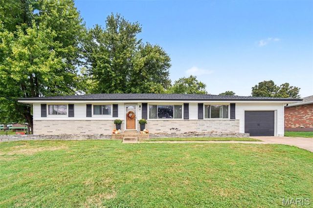 661 Sun Valley N, Arnold, MO 63010