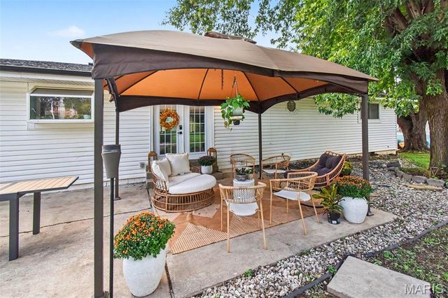 661 Sun Valley N, Arnold, MO 63010