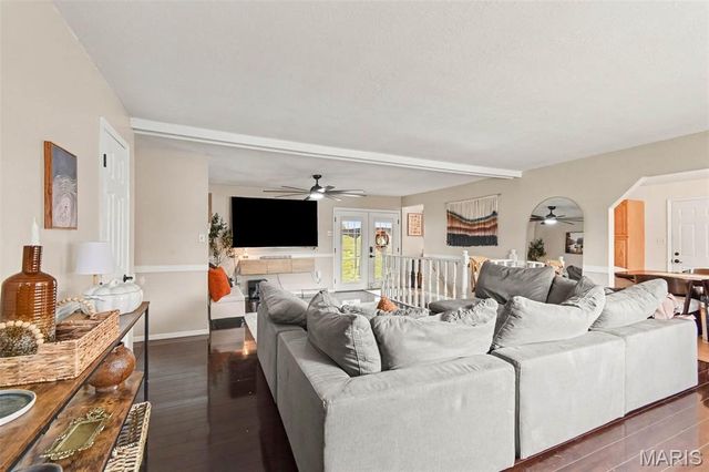 661 Sun Valley N, Arnold, MO 63010