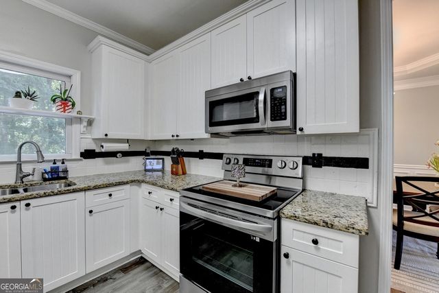 2486 Hampton Park Drive, Buford, GA 30519