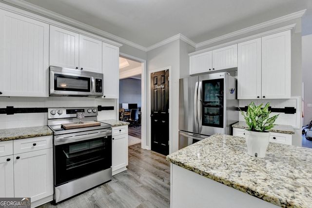 2486 Hampton Park Drive, Buford, GA 30519