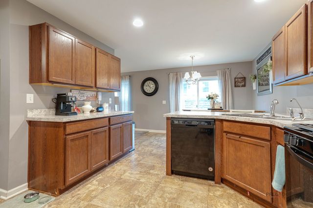 7058 Hidden Green Circle, Fox Lake, IL 60020