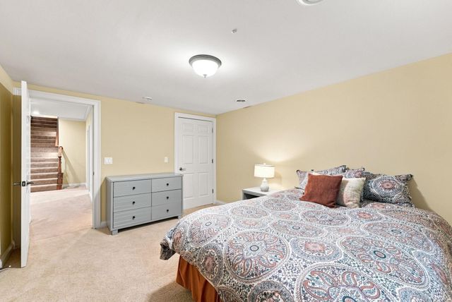 7566 E Lakewood Dr- 92, Roanoke, IN 46783