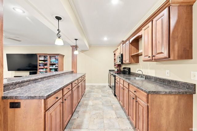 7566 E Lakewood Dr- 92, Roanoke, IN 46783