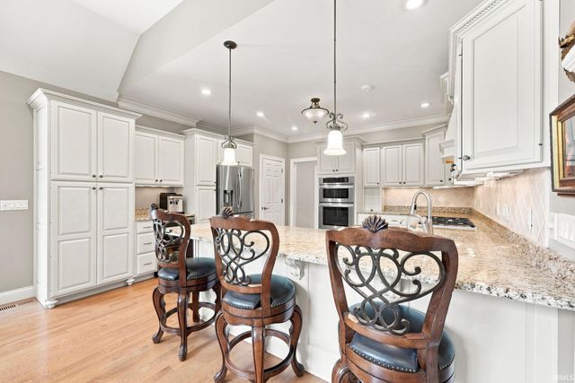 7566 E Lakewood Dr- 92, Roanoke, IN 46783