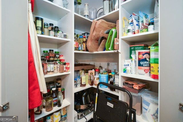 601 Abbington River Lane, Atlanta, GA 30339