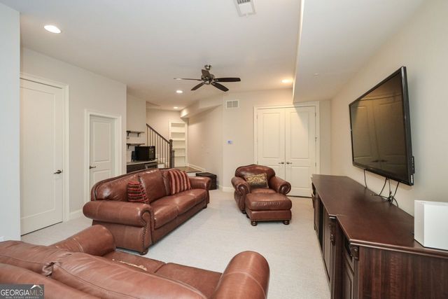 601 Abbington River Lane, Atlanta, GA 30339