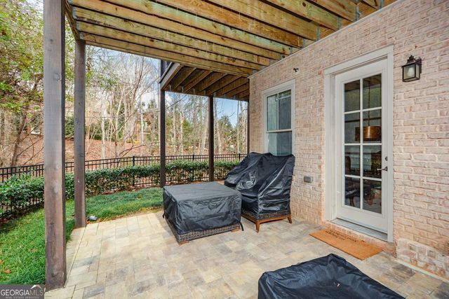 601 Abbington River Lane, Atlanta, GA 30339