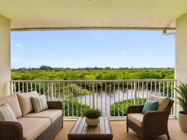 3248 MANGROVE POINT DRIVE, Ruskin, FL 33570