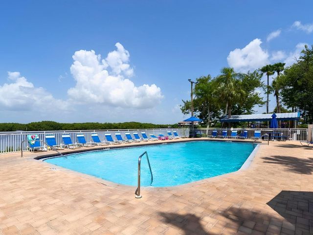 3248 MANGROVE POINT DRIVE, Ruskin, FL 33570