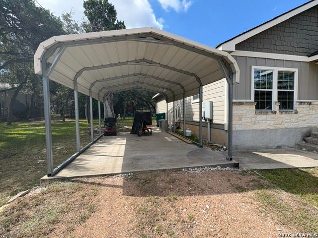 105 CEDAR LANE DR, Canyon Lake, TX 78133
