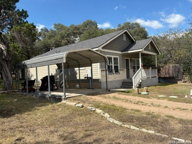 105 CEDAR LANE DR, Canyon Lake, TX 78133